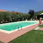 Le Coccole Del Trasimeno 特拉西梅诺湖畔托罗