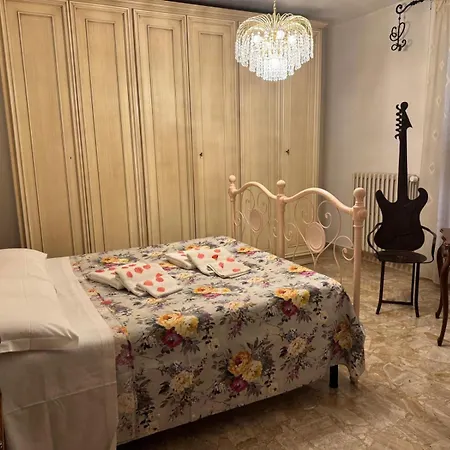 בית כפרי Le Coccole Del Trasimeno טואורו סול טראסימנו